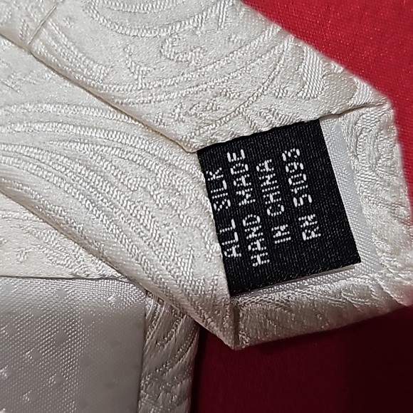 Mens Tie - Picture 4 of 4